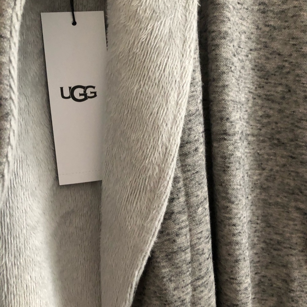 UGG NWT ROBE - Picture 2 of 3